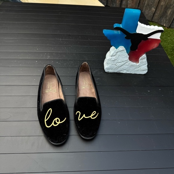 AEROSOLES Black and Gold Betunia  Loafers with Stylish Embroidery - Picture 5 of 12